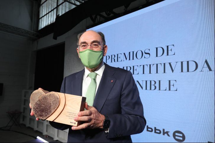 Ignacio Galán, Iberdrola's Chairman, with the BBK Sustainable Competitiveness Award