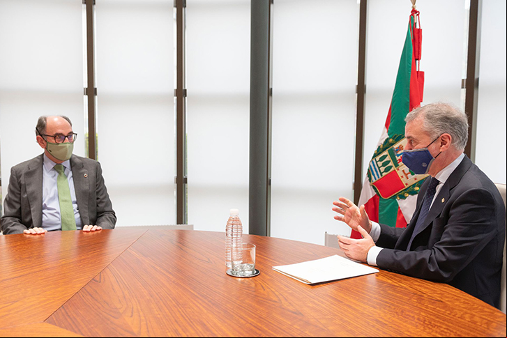 The president of Iberdrola, Ignacio Galán meets with the Lehendakari Iñigo Urkullu at the headquarters of the Basque government in Vitoria