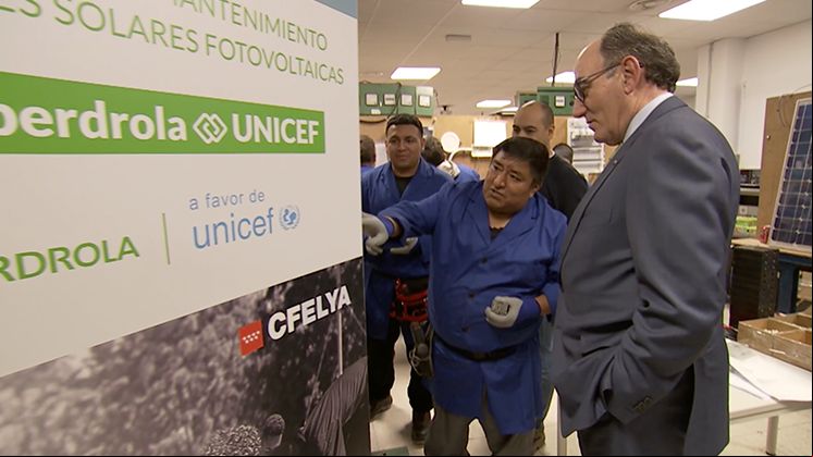 O Presidente Ignacio Galán no evento com a UNICEF