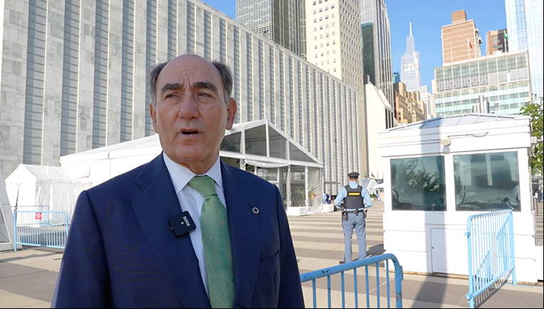 Ignacio Galán speaks at the UN