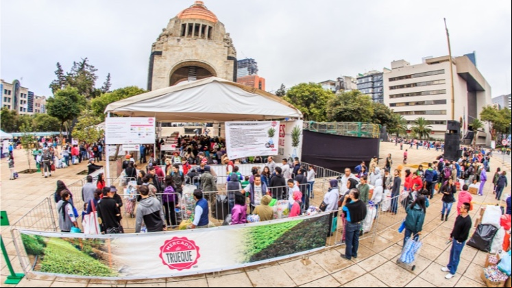 The Mercado de Trueque moves between different locations each month. Photo: SEDEMA
