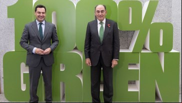 Ignacio Galán, presidente de Iberdrola, junto a Juan Manuel Moreno.