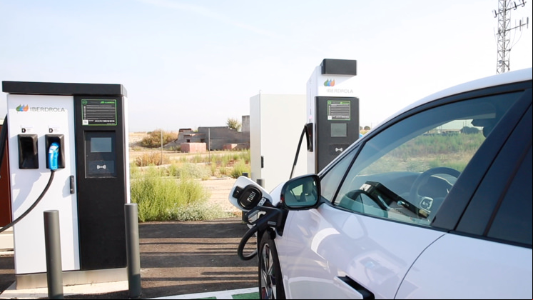 Viajamos de Madrid a Huelva em carro elétrico.