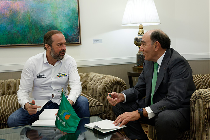 Ignaio Galán e Alexandre Silveira discutiram as principais questões da atualidade do setor, especialmente no Brasil.