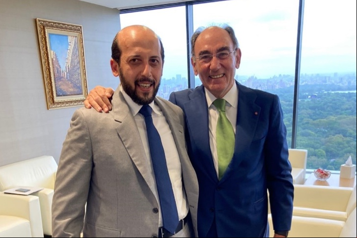 Mansoor bin Ebrahim Al Mahmoud, CEO of Qatar Investment Authority, and Ignacio Galán, Iberdrola chairman, during their meeting in New York.
