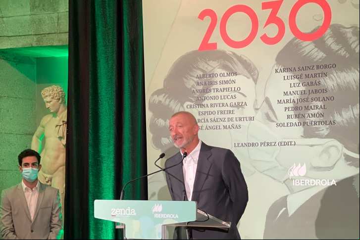 Arturo Pérez Reverte, na apresentação do livro.