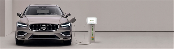 Vehículo Volvo con solución de recarga Iberdrola